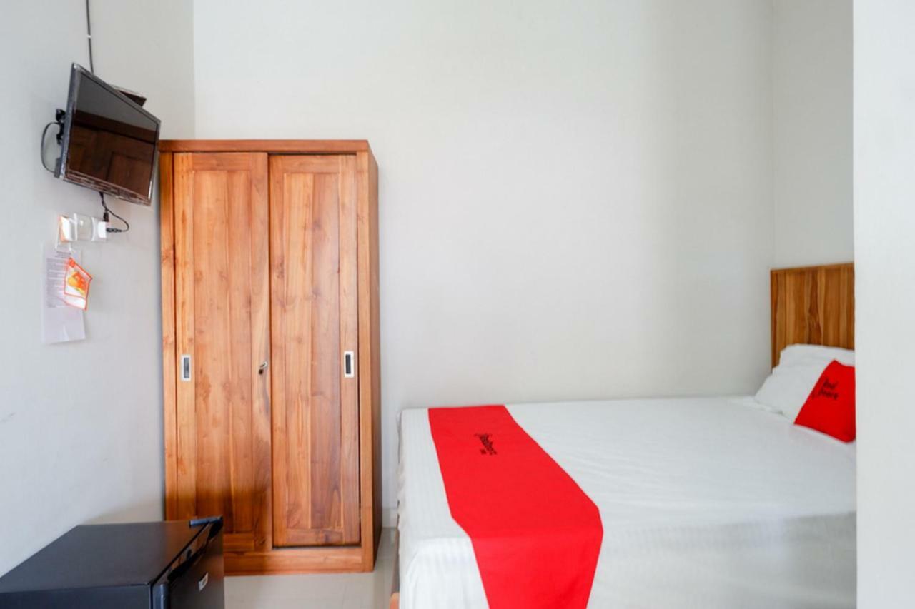 Reddoorz Plus Syariah Near Stasiun Tegal 2 Kültér fotó